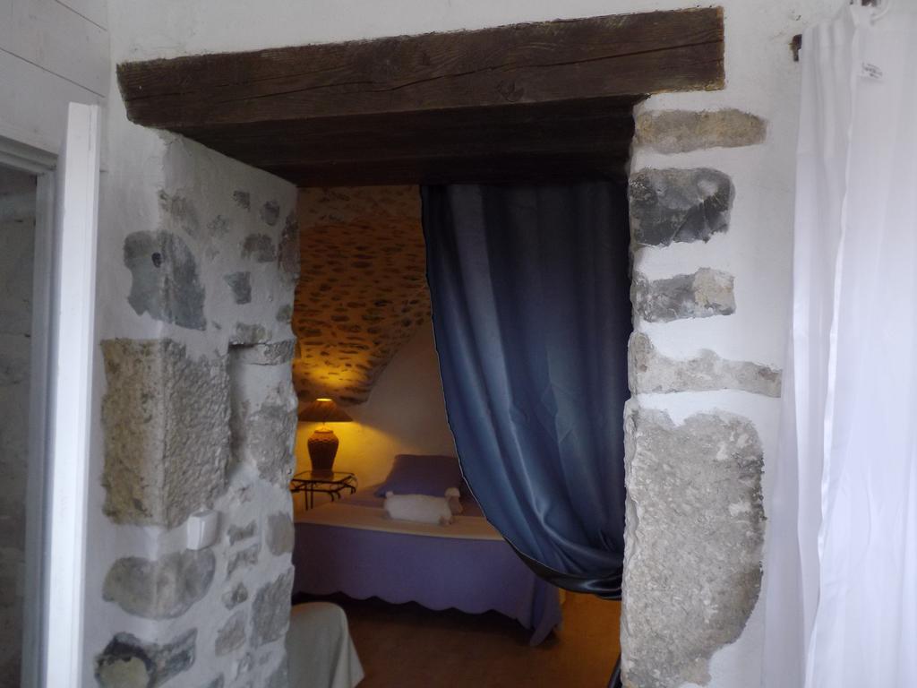 Chambres D'Hote Les Jardins De Prasserat Vallon-Pont-dʼArc Стая снимка